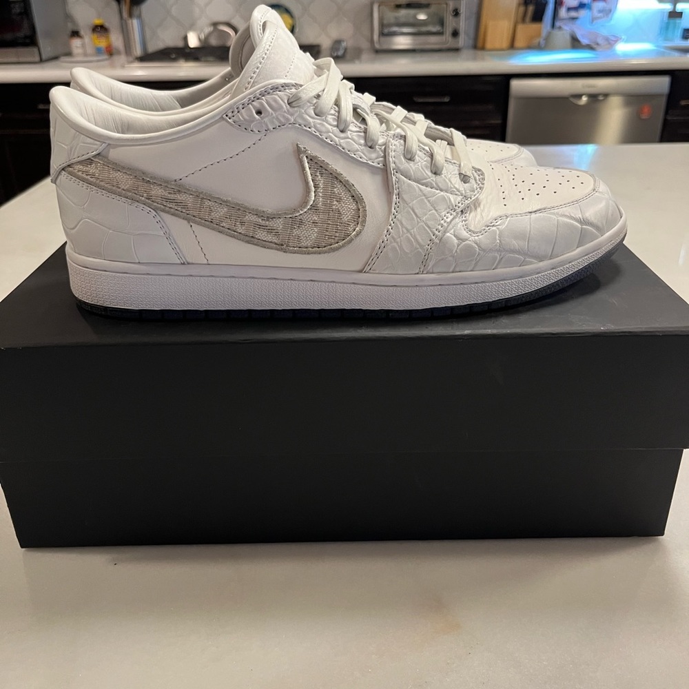 Shoe Surgeon Lux Ivory White Dior Air Jordan 1 Low Sz 11.5 VNDS RARE CUSTOM - Picture 11 of 14